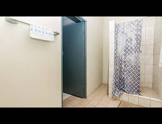 6 BEDROOM FREESTANDING FOR SALE IN BRIXTON